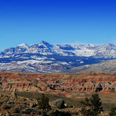 See the Rugged Beauty of the Absaroka Mountains