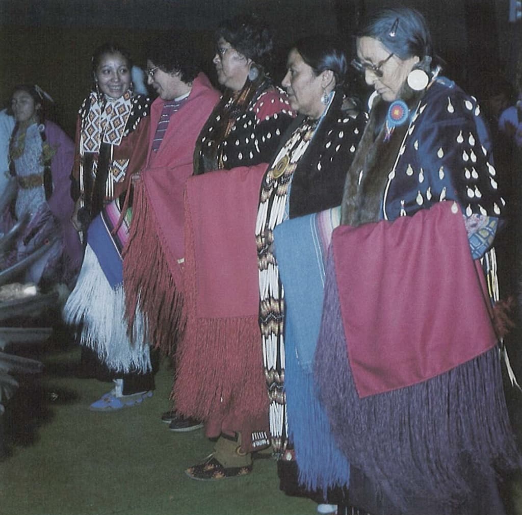 Womens Regalia